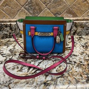 Coach Swagger Rainbow